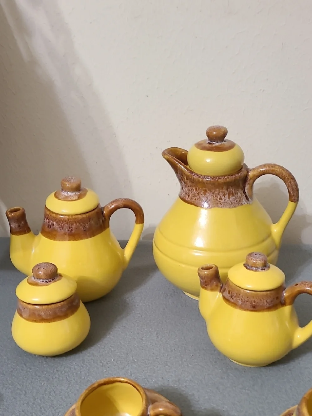 Vintage Yellow & Brown‎ 20 piece Ceramic Coffee & Tea Set - Made In Columbia